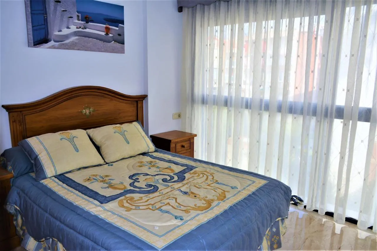 Villa Service-Rodes Calafell 0*,  Spanyolország